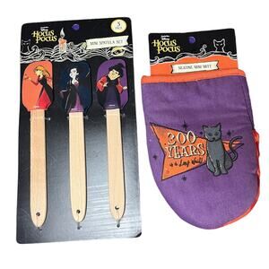 Disney 300 Years is a Long Wait! Hocus Pocus Mini Mitt & 3 Pack Mini Spatula Set